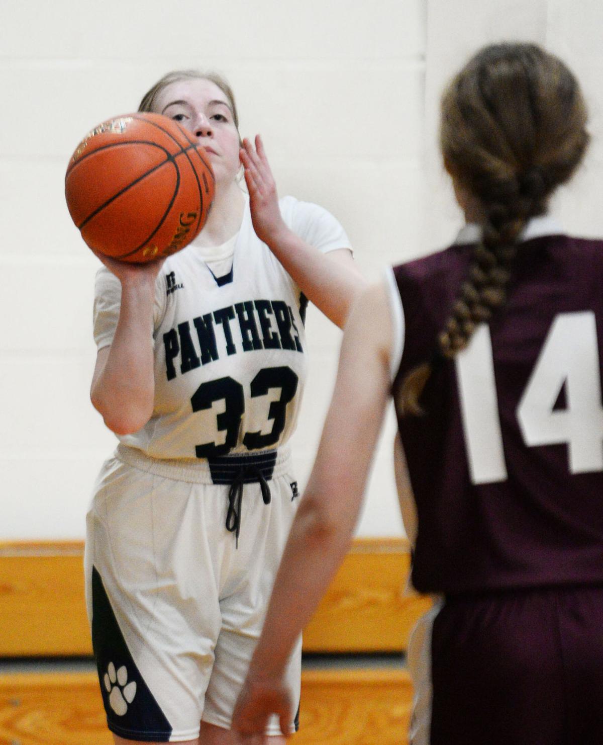 200204_ET_CRU_GIRLS BASKETBALL_5.jpg