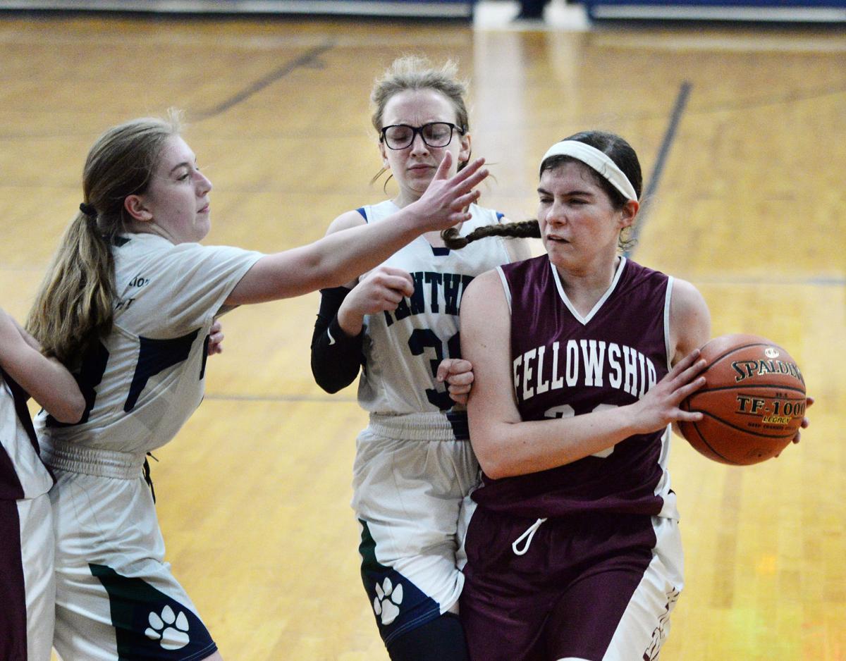 200204_ET_CRU_GIRLS BASKETBALL_9.jpg
