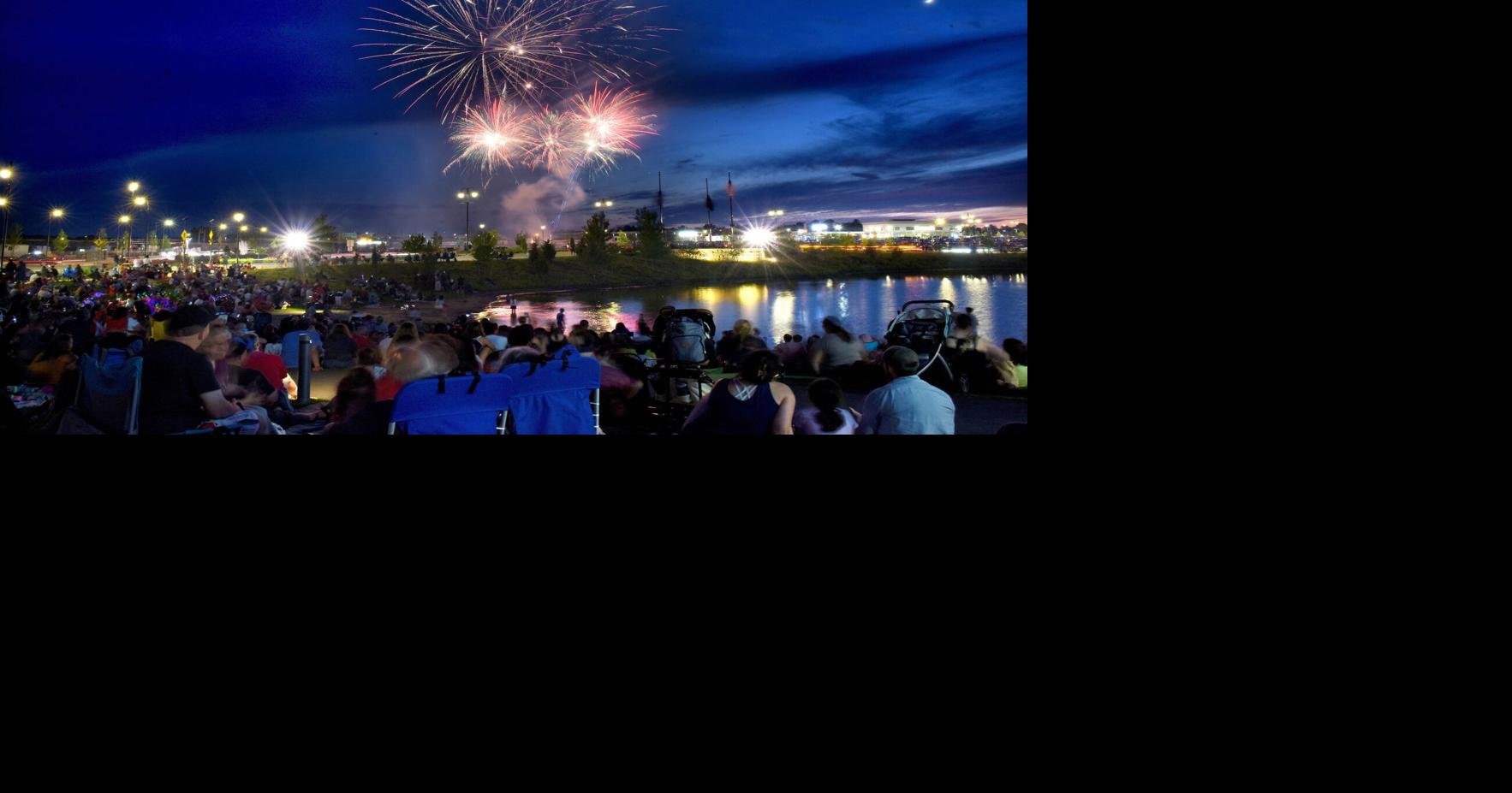 Hundreds show up for Salem Independence Day fireworks New Hampshire