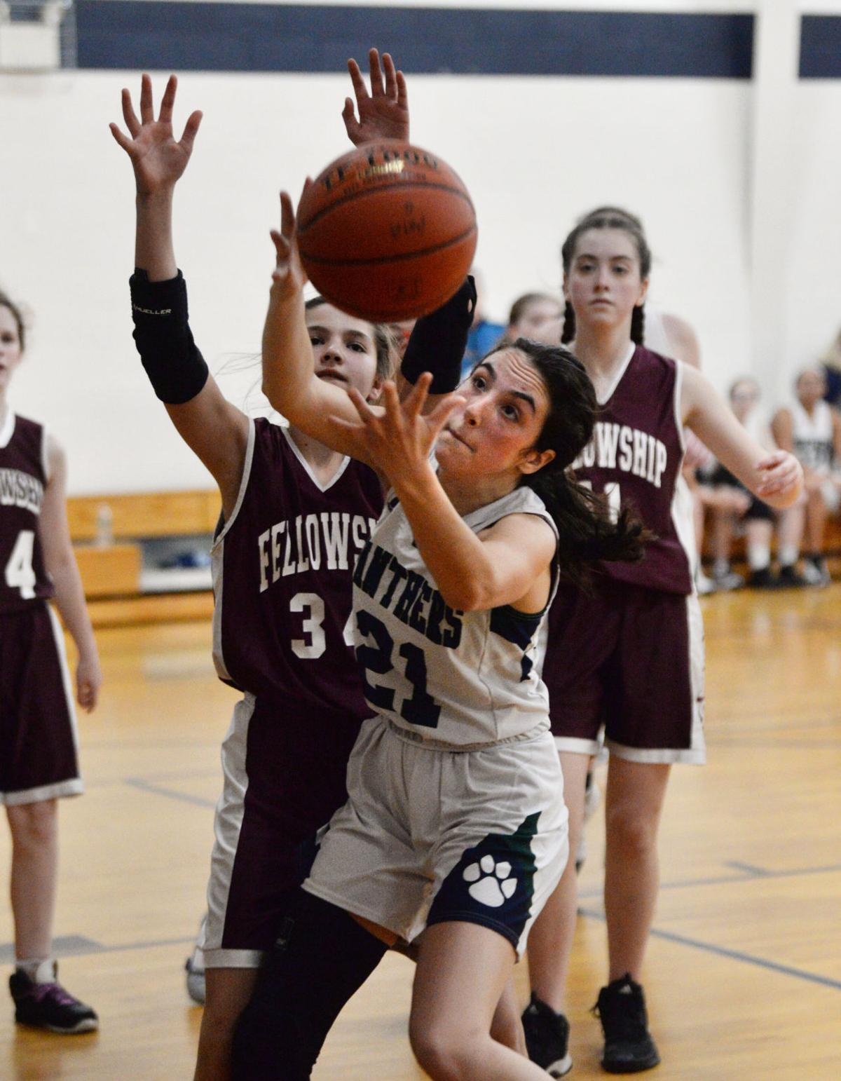 200204_ET_CRU_GIRLS BASKETBALL_11.JPG