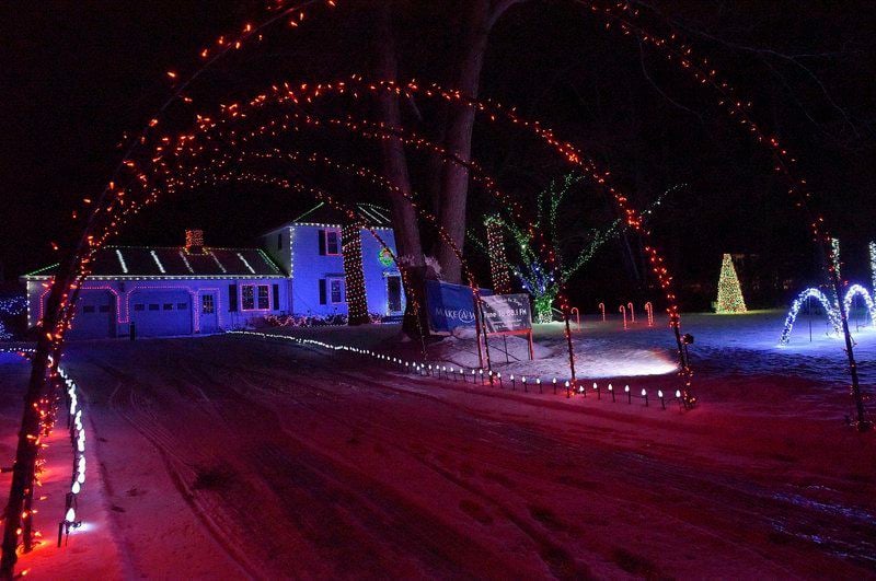 Holiday light display shines bright in Londonderry New Hampshire