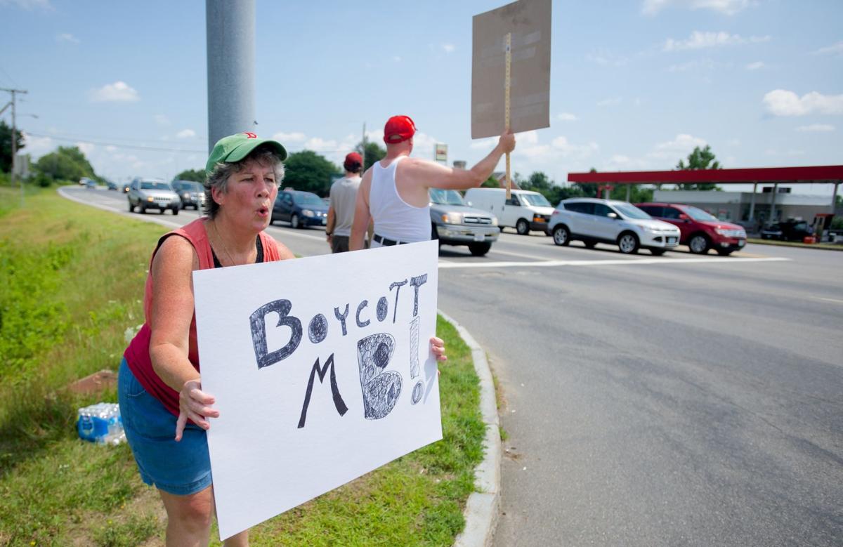 140722_ET_RHU_MARKETBASKET_009.jpg