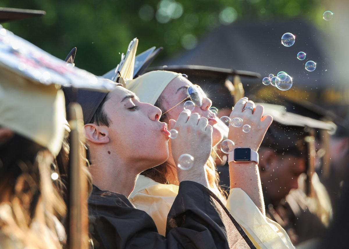 170602_et_asa_hhsgrad_03.JPG HHSGRADUATION