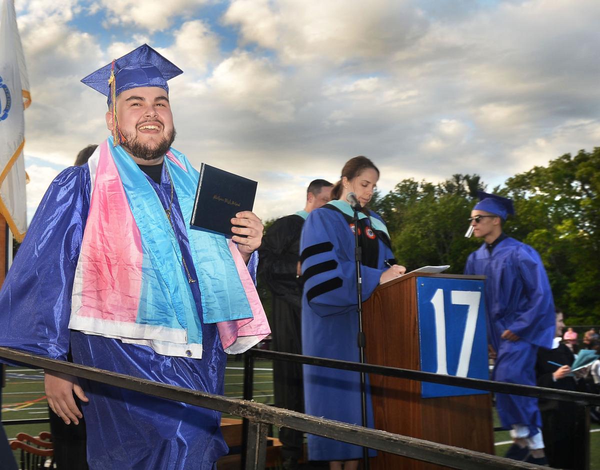 170602_ET_CRU_METHUEN GRAD_2.jpg MHS