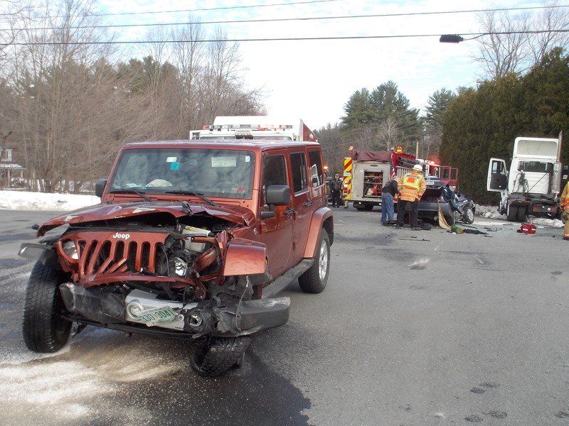 Londonderry crash sends three to hospital New Hampshire