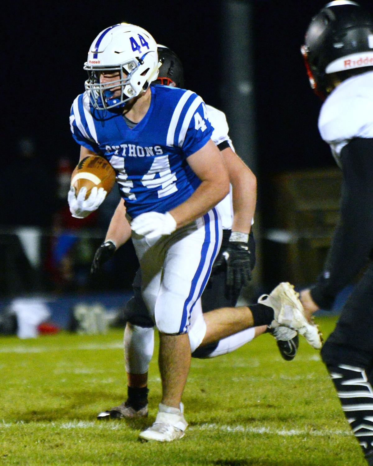 201102_ET_CRU_PELHAMfootball_4.jpg