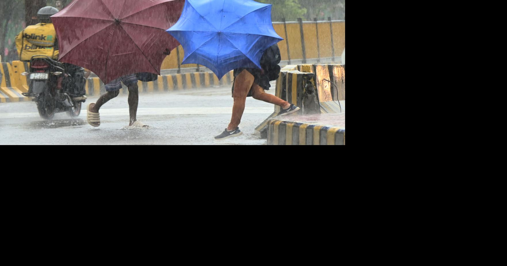 Cyclone Arnab hits India's Andhra Pradesh state as tens of thousands are evacuated