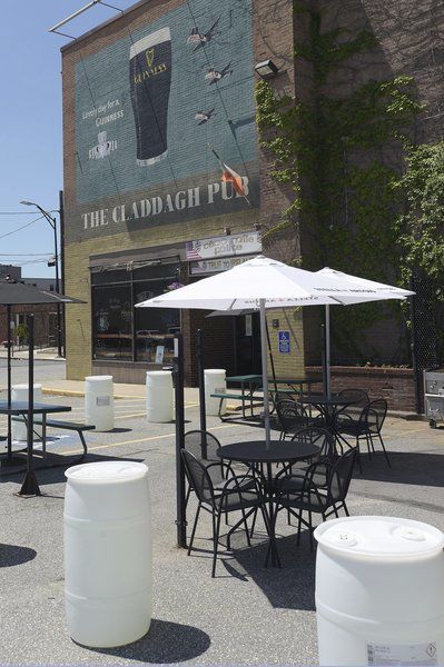 Restaurant owners face week-long delay for dine-in services