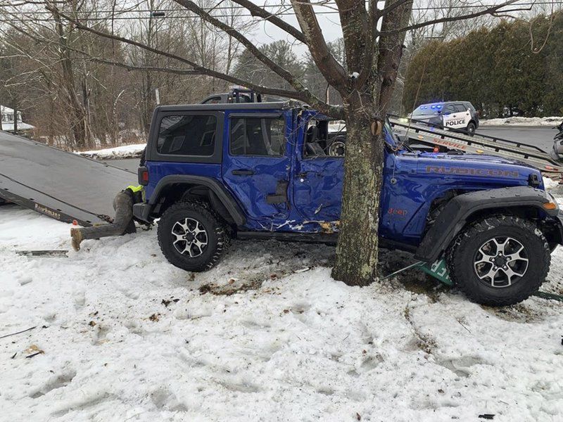 Crash injures two in Londonderry New Hampshire