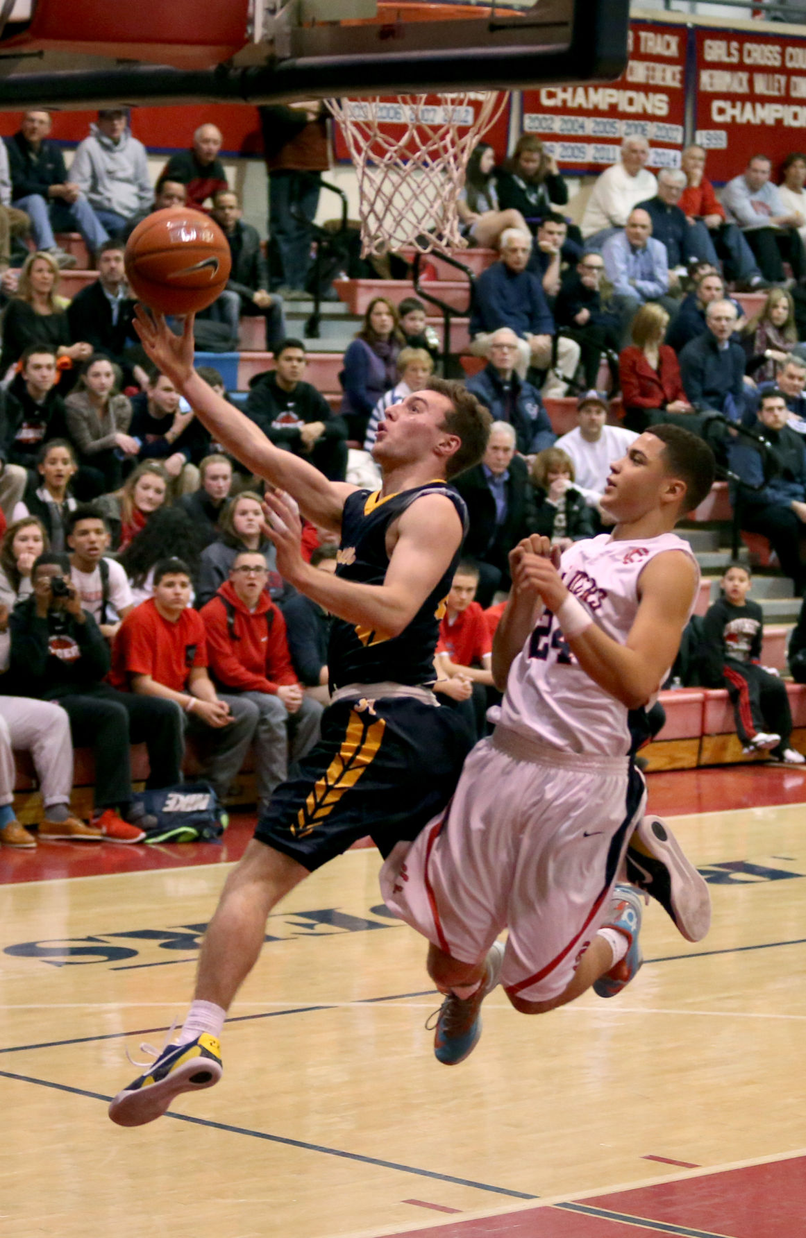 Slideshow Boys basketball Andover vs. Central Gallery
