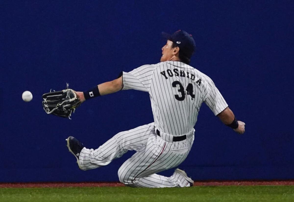 Ichiro pitches, Matsuzaka hits in exhibition - The Japan News