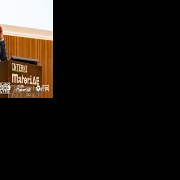 Gli occhiali Qwen AI testimoniano la grande apertura della Mostra di Artigianato del Patrimonio Culturale Immateriale Cinese alla Milano Design Week