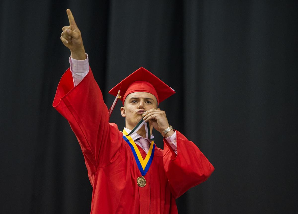 180611_et_asa_pinkgrad_27.JPG