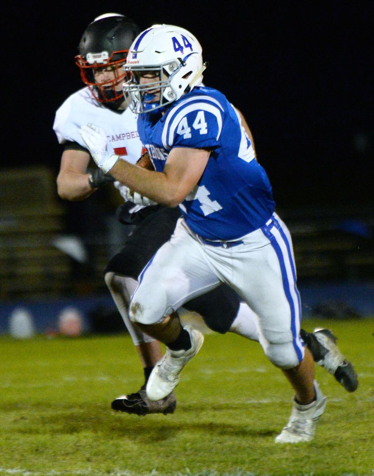 201102_ET_CRU_PELHAMfootball_12.jpg