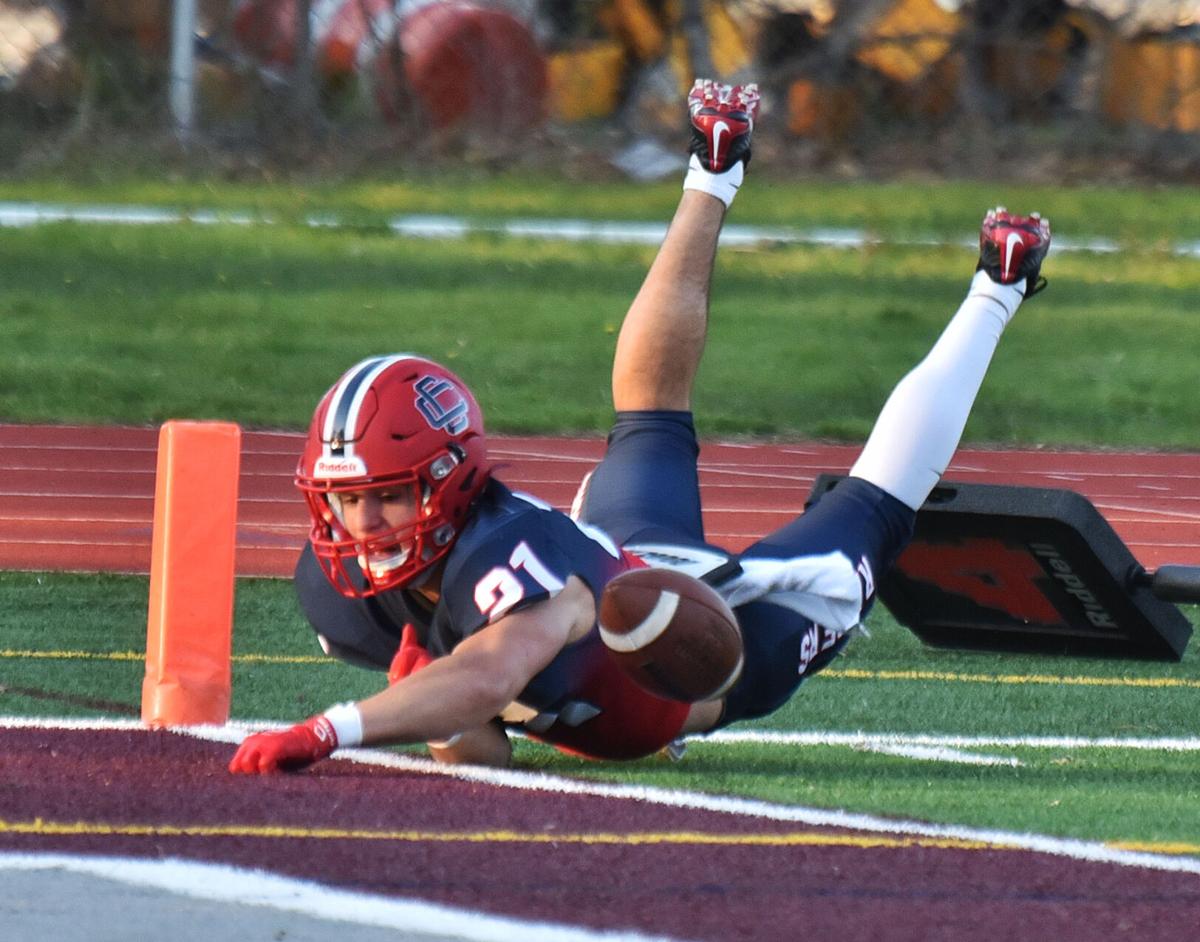210423_ET_CRU_CentralCathFootball_3.JPG