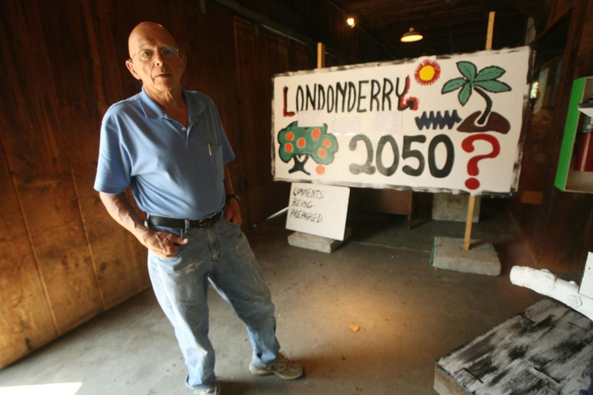 His signs say it all | Local News | eagletribune.com