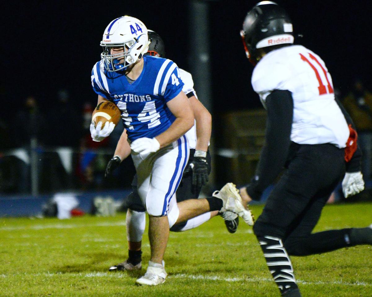 201102_ET_CRU_PELHAMfootball_13.jpg