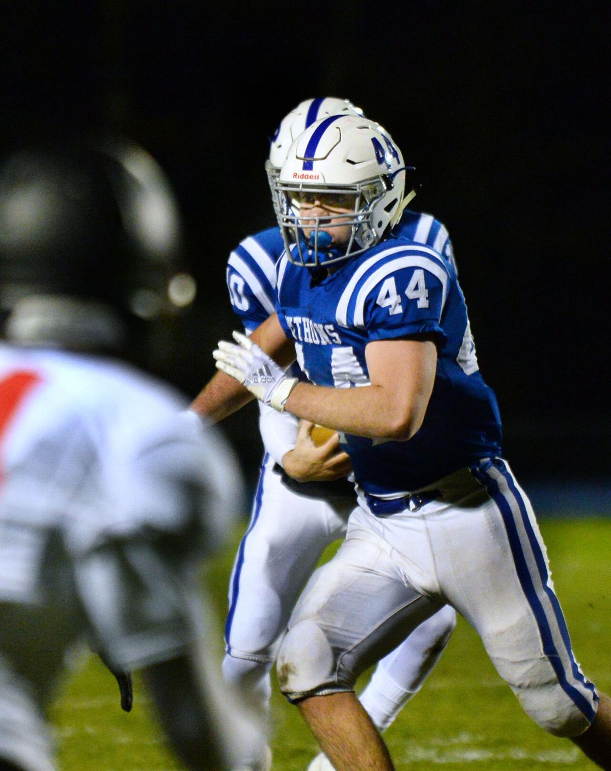201102_ET_CRU_PELHAMfootball_14.jpg