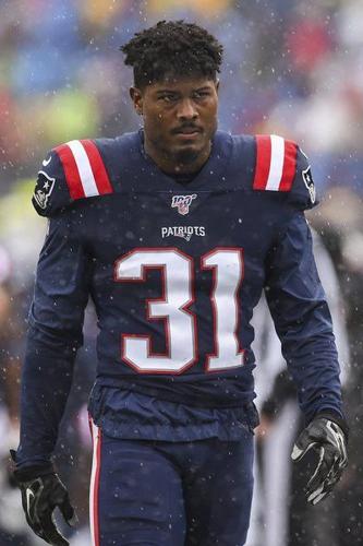 Patriots' Jonathan Jones pushes back on NFL gambling policy amid