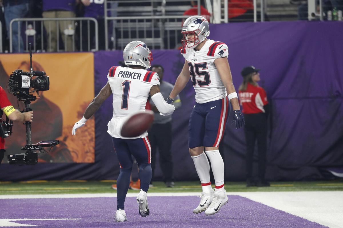 Bills at Patriots odds preview: Point spread, prediction for