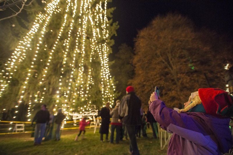 Methuen lights Christmas tree, kicks off season in spectacular fashion News
