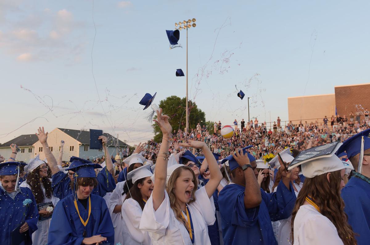 Slideshow Salem Graduation 2018 Gallery