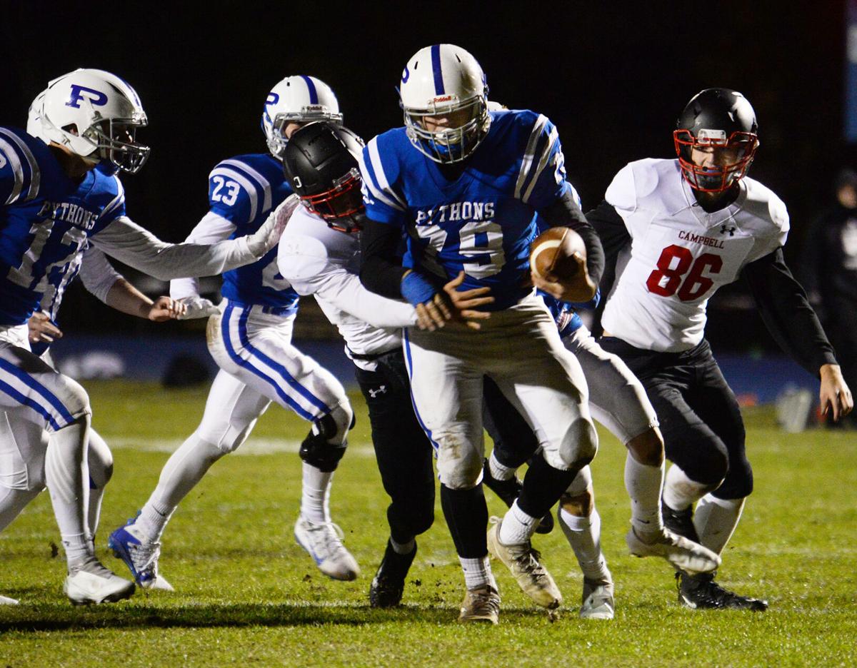 201102_ET_CRU_PELHAMfootball_18.jpg