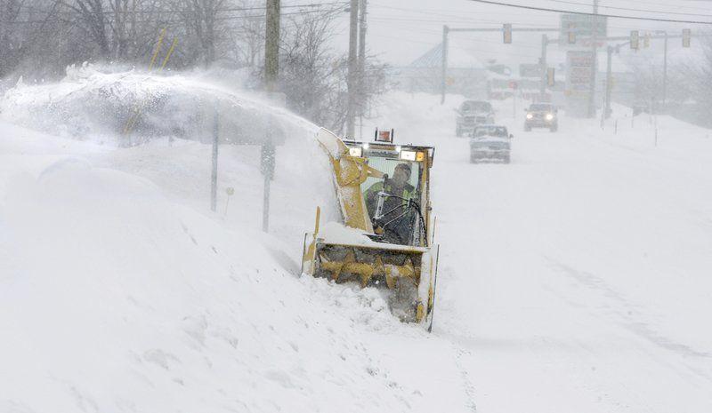 Nh Residents Cope With Above Average Snowfall New Hampshire Eagletribune Com