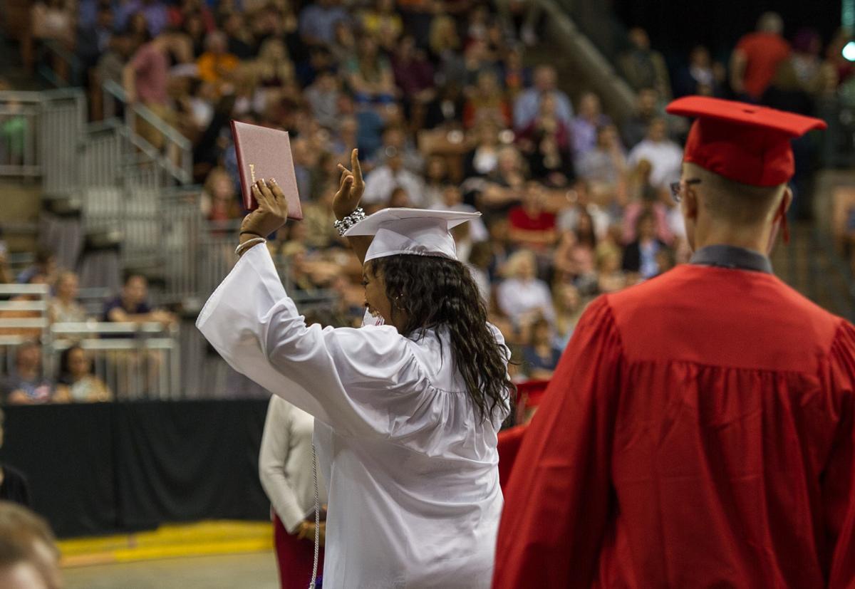 180611_et_asa_pinkgrad_35.JPG