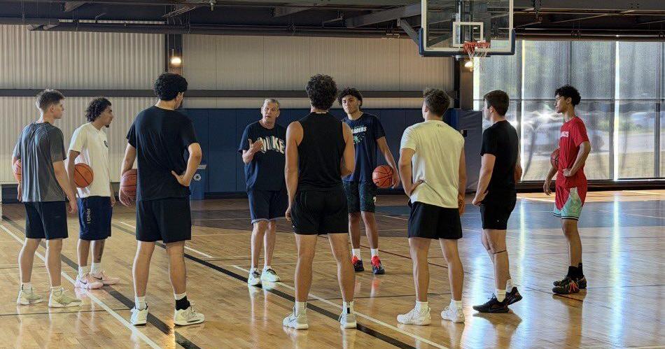 Nelson and shooting clinic