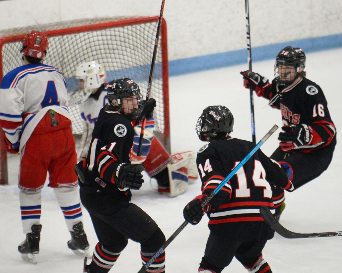 200228_ET_CRU_NAHS HOCKEY_1.jpg