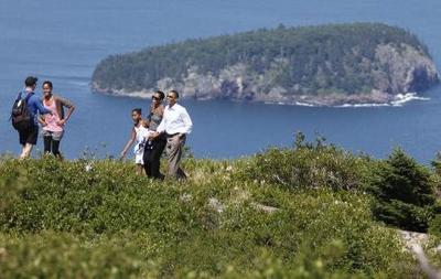 Obamas' Maine weekend: biking and ocean views ...