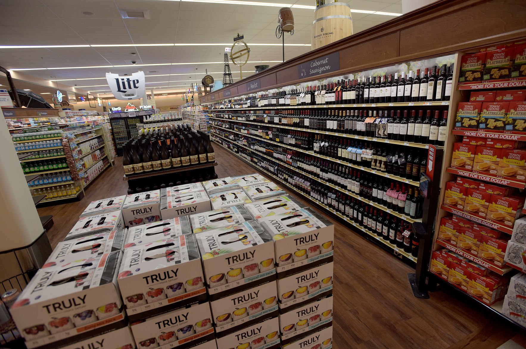 Long Awaited Third Salem Market Basket Debuts At Tuscan Village New   5d449d707bed9.image 