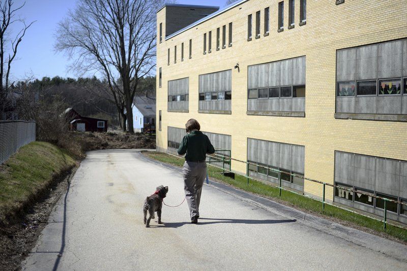 B-A-R-K Reading therapy dog joins St. Joseph in Salem | New Hampshire ...