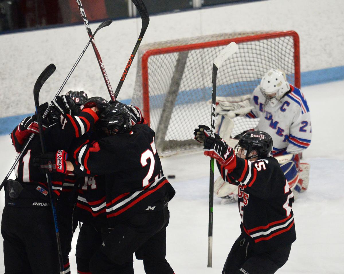 200228_ET_CRU_NAHS HOCKEY_11.jpg