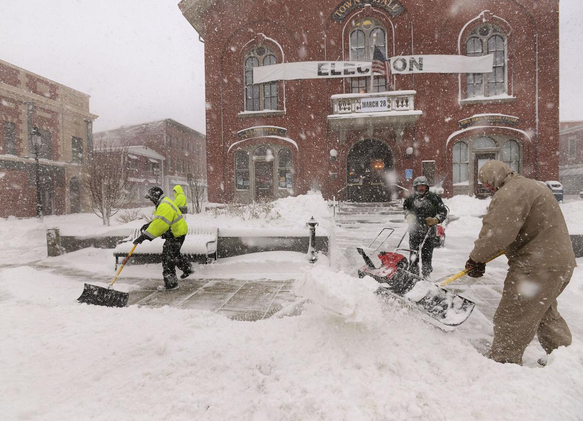 SLIDESHOW MARCH BLIZZARD HITS THE MERRIMACK VALLEY Gallery