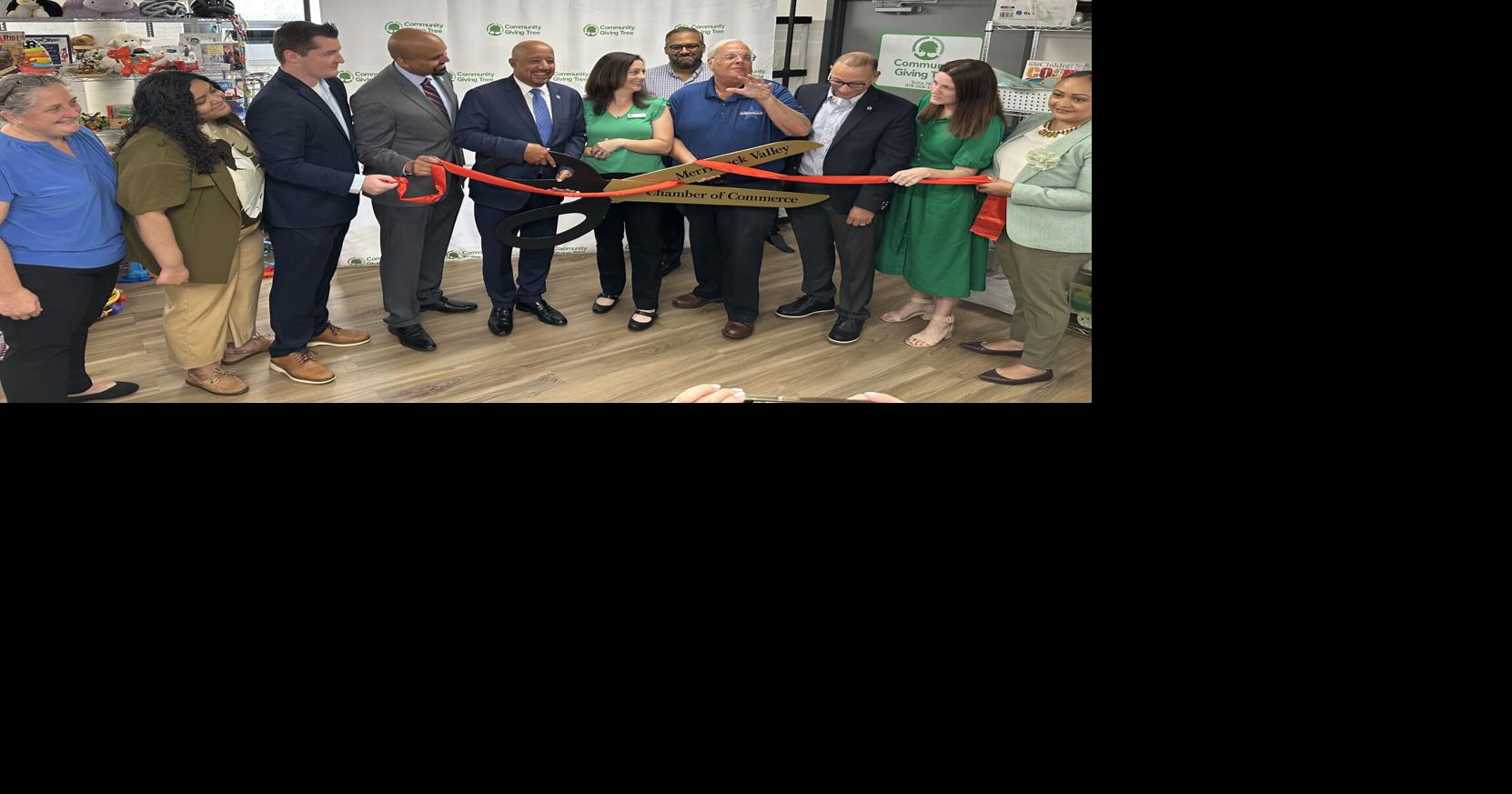Community Giving Tree opens new Giving Center | Merrimack Valley ...