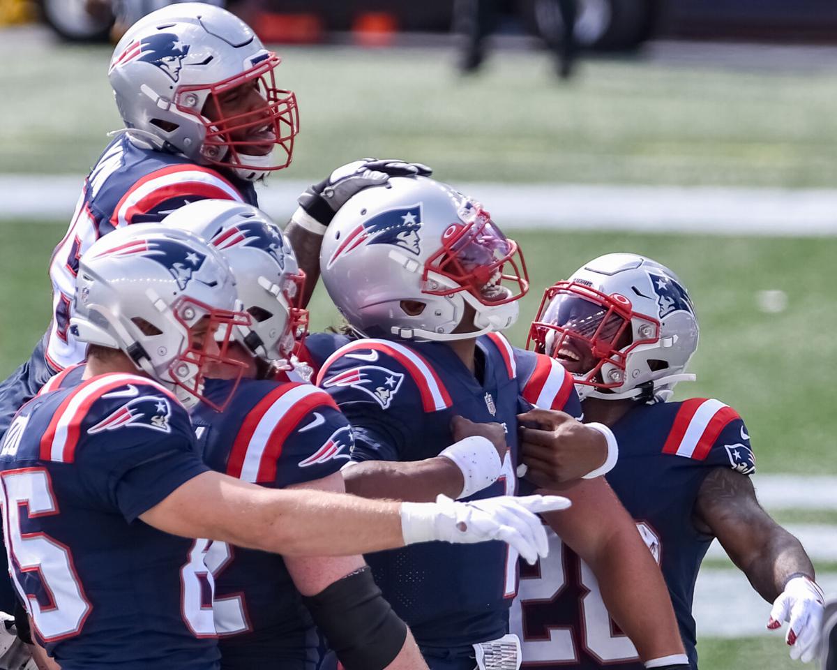 New England Patriots vs Miami Dolphins Game 1 Opener