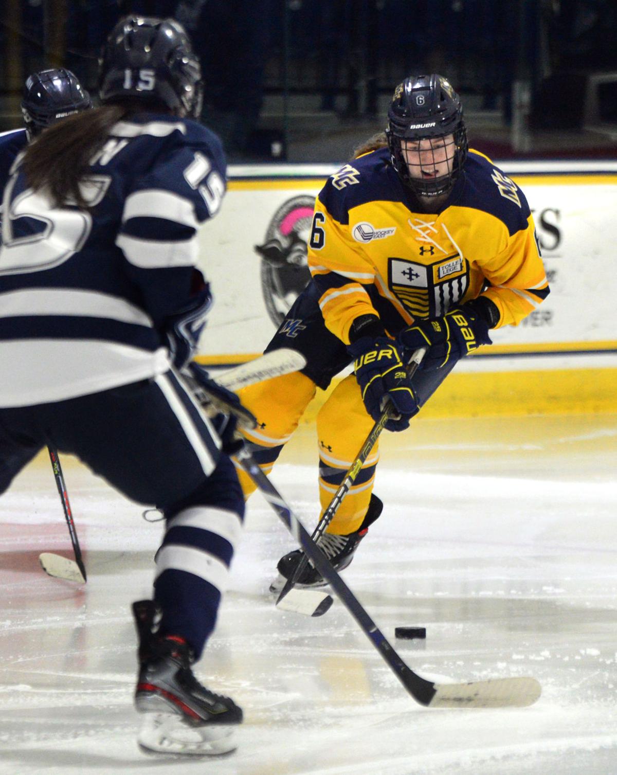 191206_ET_CRU_WOMENS HOCKEY_9.JPG