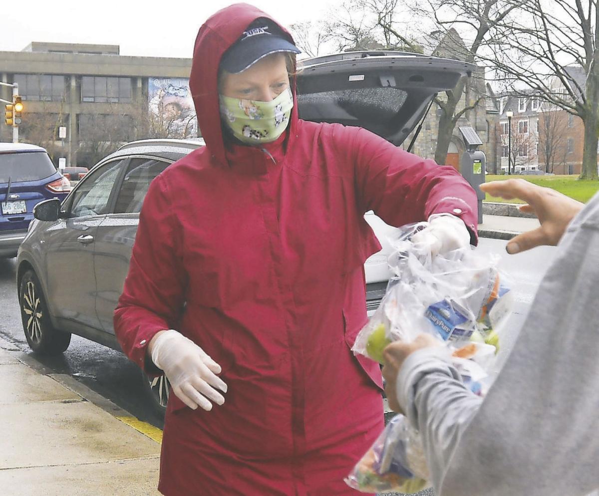 Grab And Don T Go Hungry Ymca S Free Meal Program Pantry Feed The Growing Need News Eagletribune Com