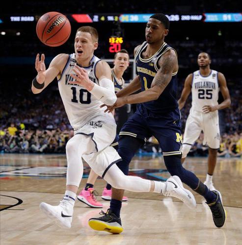 DiVincenzo leads Villanova past Wolverines in national