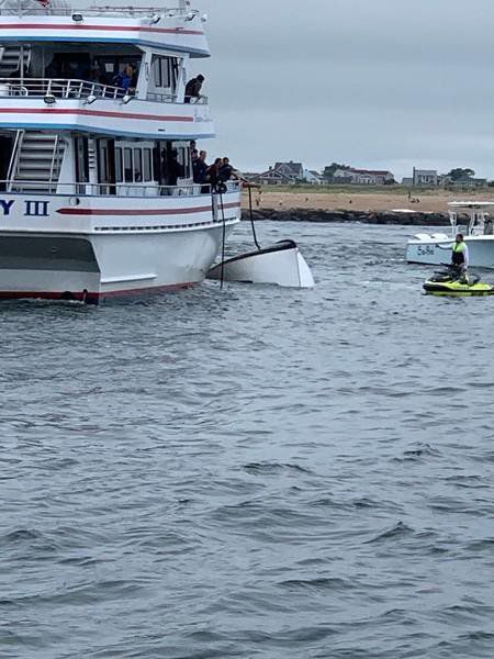 Update 5 Rescued After Boat Capsizes At Mouth Of Merrimack River Merrimack Valley Eagletribune Com 5 rescued after boat capsizes at mouth