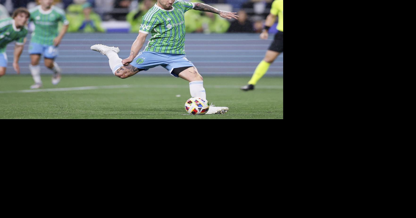 Albert Rusnák scores twice on PKs after halftime to rally Sounders to 2-1 victory over Fire