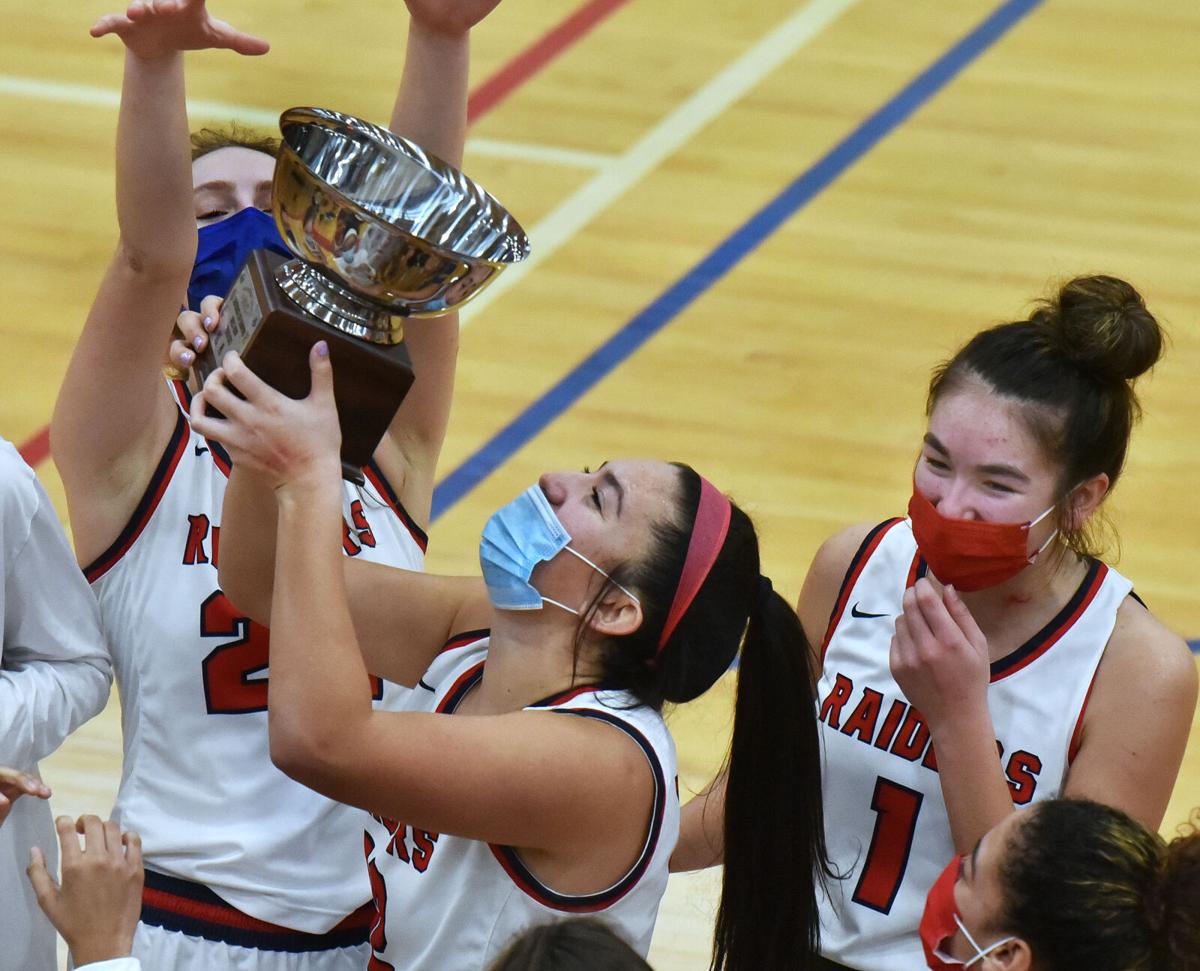 210218_ET_CRU_GirlsBasketball_1.jpg