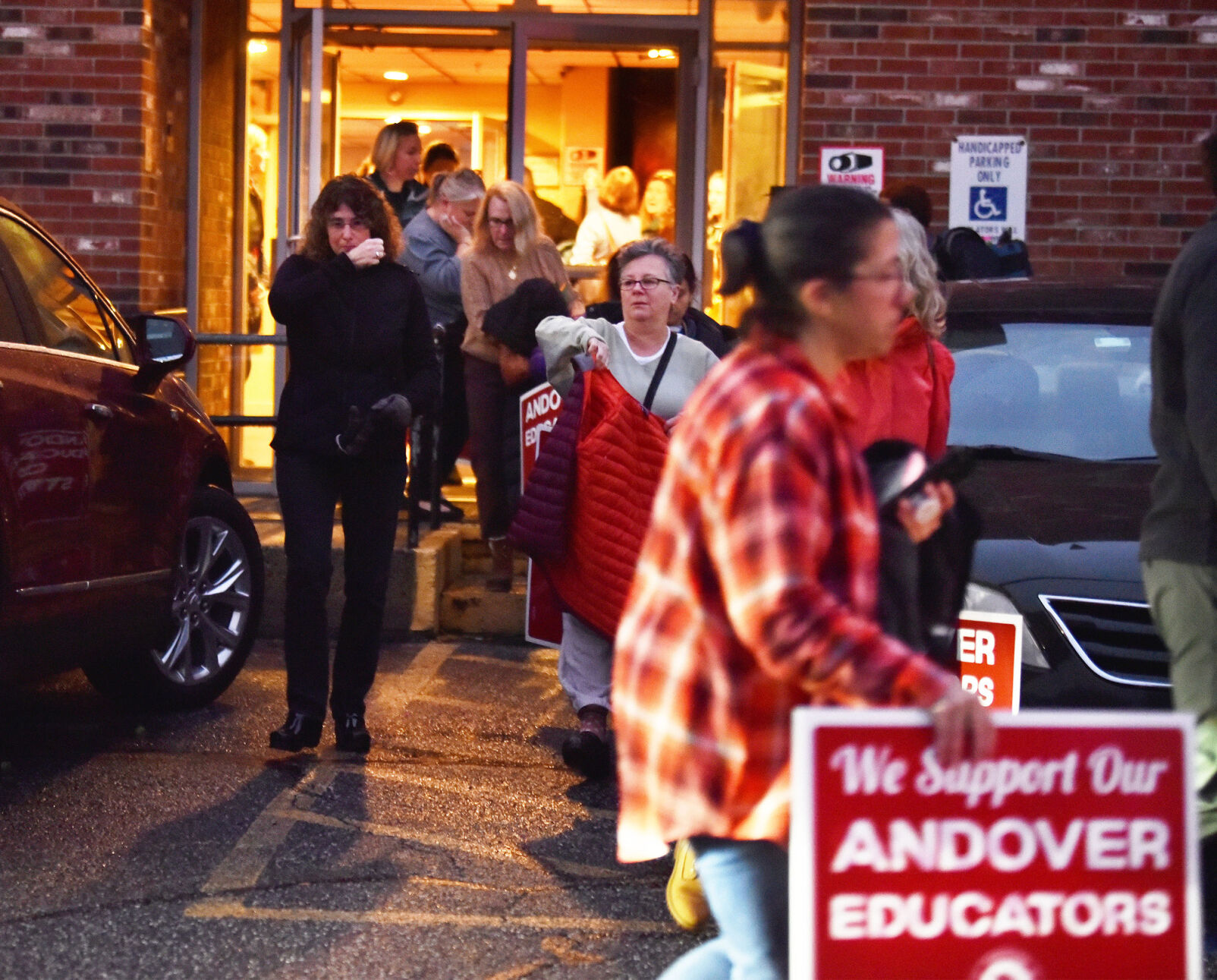 Andover contract talks fail to end strike schools closed Monday