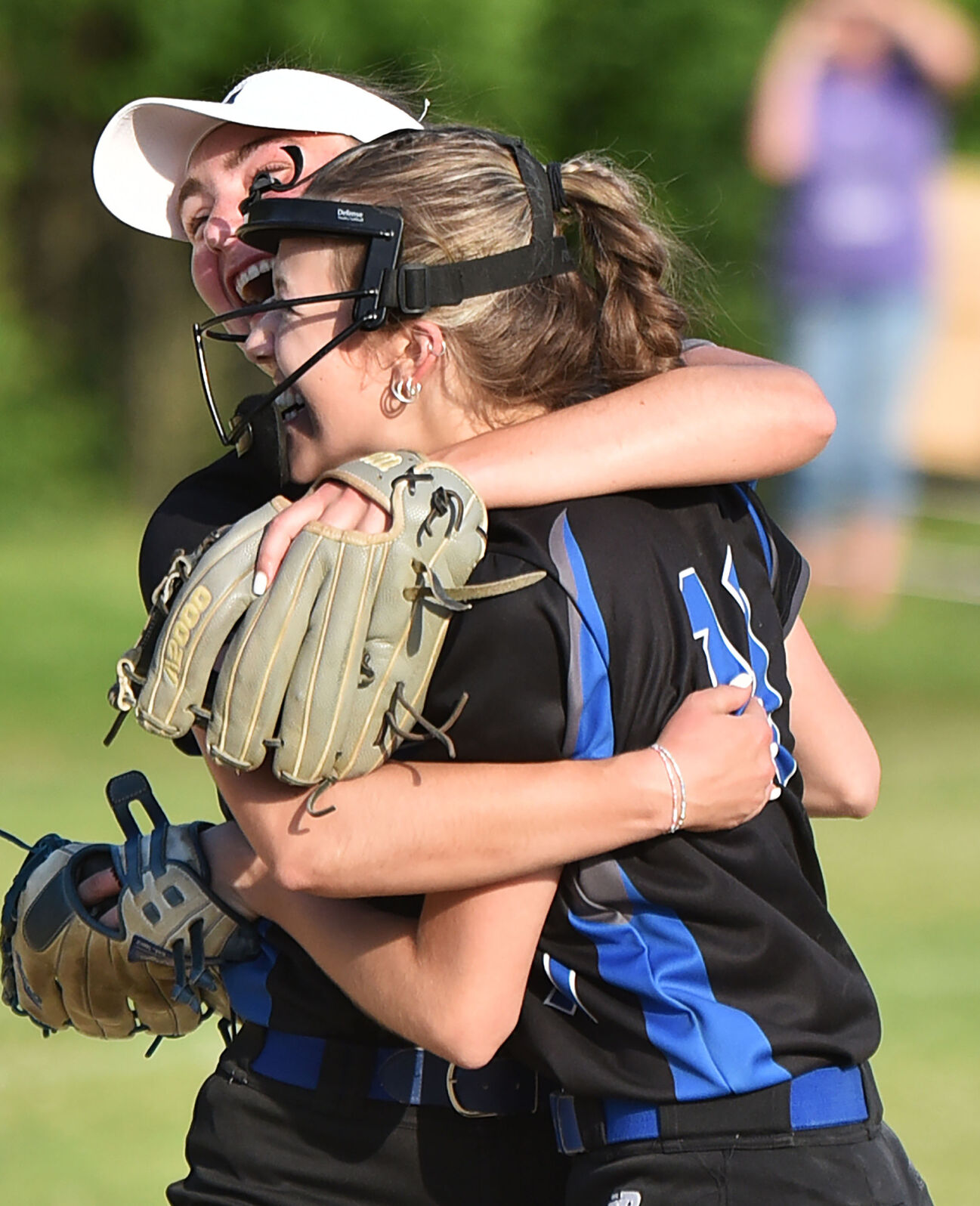 Alexis Anthony leads Methuen to dramatic 4-3 victory over North Andover in 10 innings