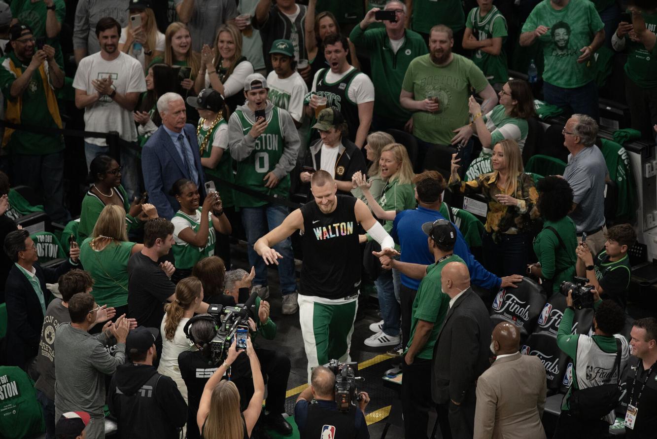 Porzingis suffered torn medial retinaculum; Probably can play through