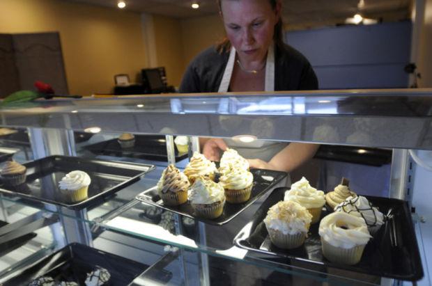 Money Stolen From Derry Cake Shop Local News Eagletribune Com