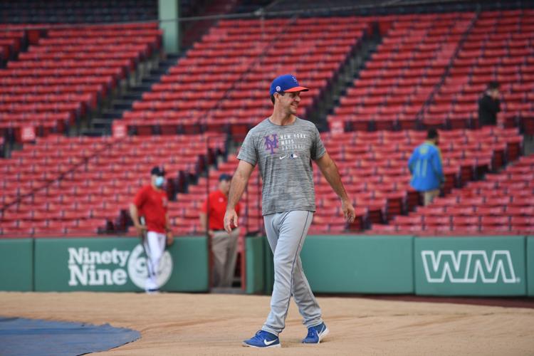 Mets fire hitting coaches Chili Davis, Tom Slater after slow start