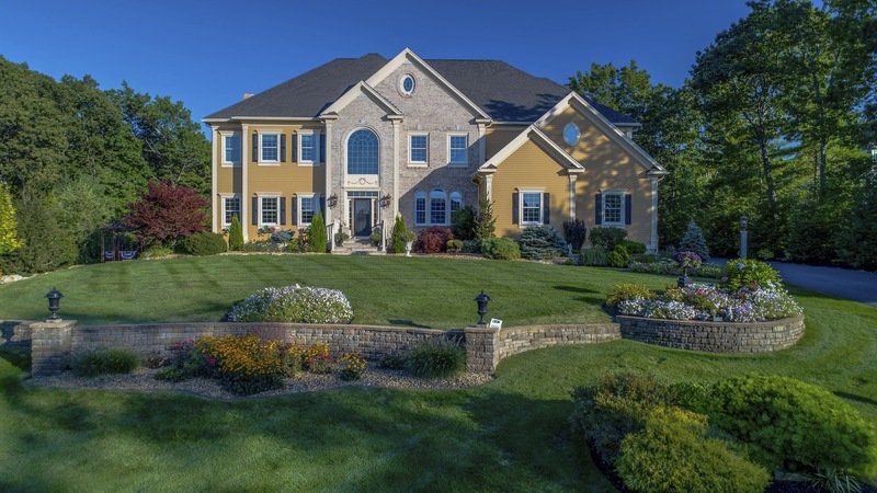 3 Ryan Farm Road Windham N H Offers Unsurpassed Comfort Homes
